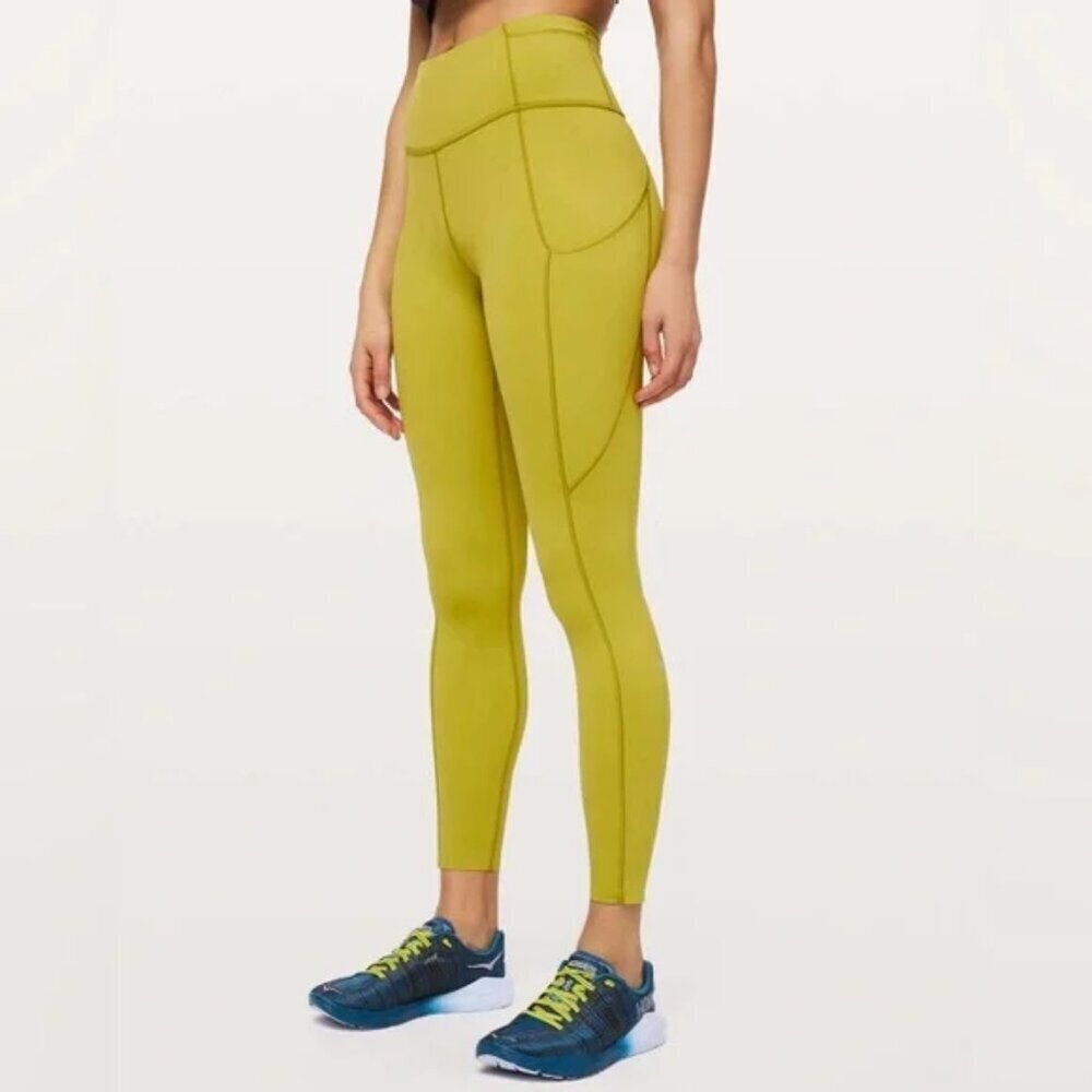 Lululemon Fast and Free Tight II Size 6 NWOT